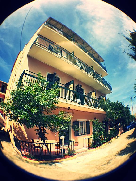 Benitsa Beach Hotel Achílleion Eksteriør bilde